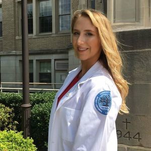 Meet your Posher, Alyssa